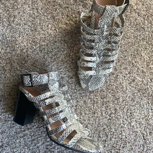 Vionic Sami heel Snake skin size 8.5 - Picture 3 of 10